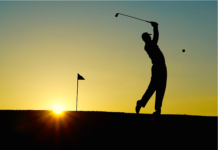 Czy golf pasuje do dresów?
