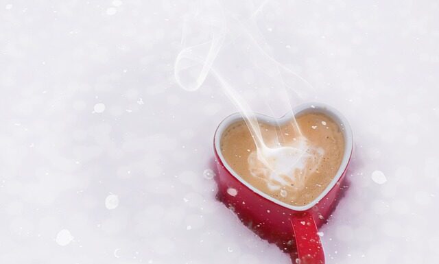 Czy można wlać gorącą wodę do szklanki?